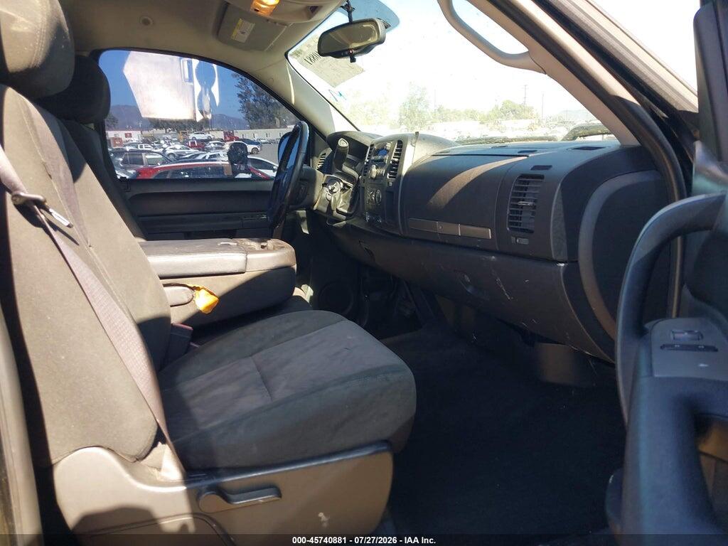 3GCPCSE00BG340614 2011 CHEVROLET SILVERADO 1500 photo no. 5