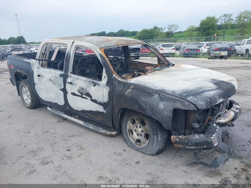 1GCPKSE39BF125148 2011 CHEVROLET SILVERADO 1500 photo no. 1