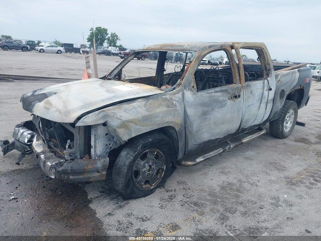 1GCPKSE39BF125148 2011 CHEVROLET SILVERADO 1500 photo no. 2