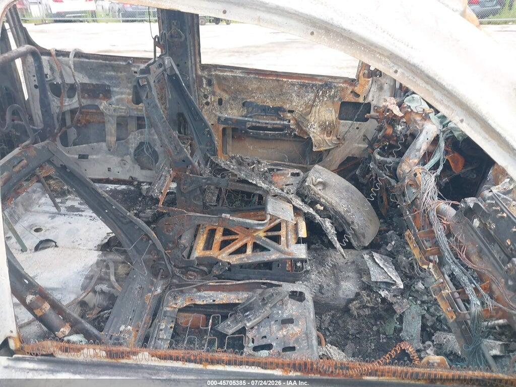 1GCPKSE39BF125148 2011 CHEVROLET SILVERADO 1500 photo no. 5