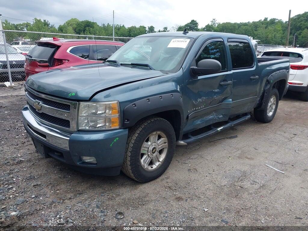 1GCPKSE33BF153348 2011 CHEVROLET SILVERADO 1500 photo no. 2