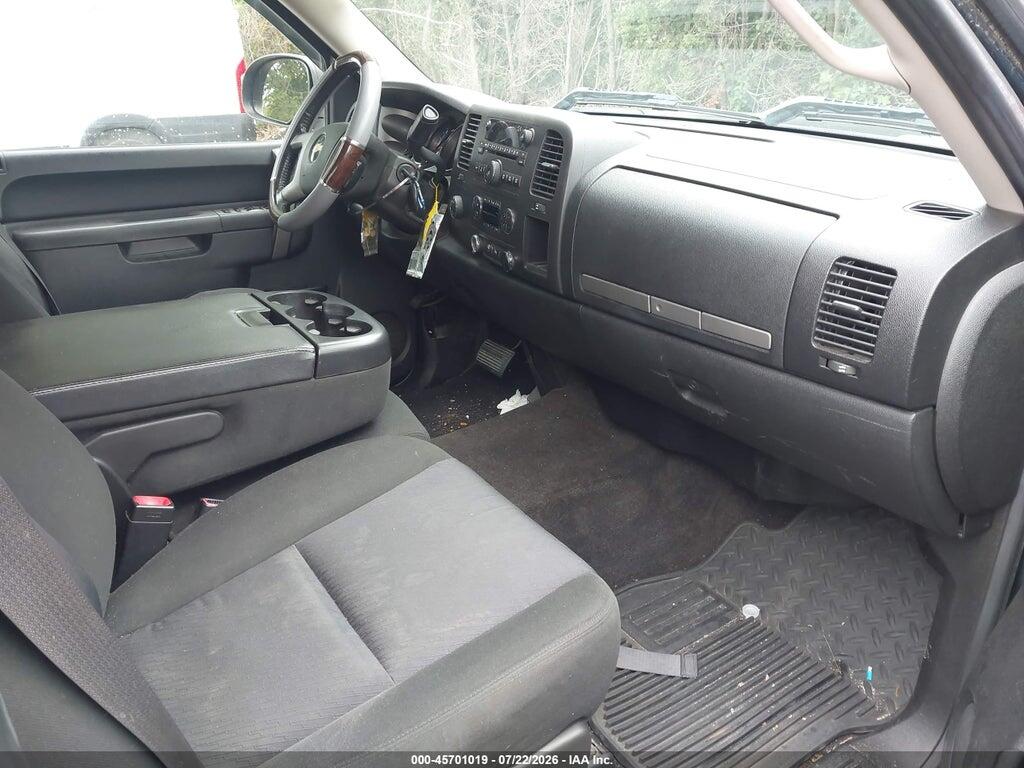 1GCPKSE33BF153348 2011 CHEVROLET SILVERADO 1500 photo no. 5