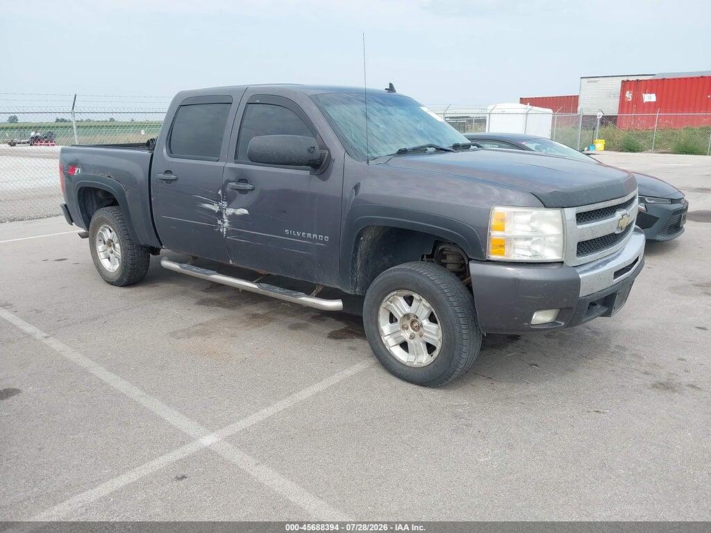 1GCPKSE36BF188420 2011 CHEVROLET SILVERADO 1500 photo no. 1