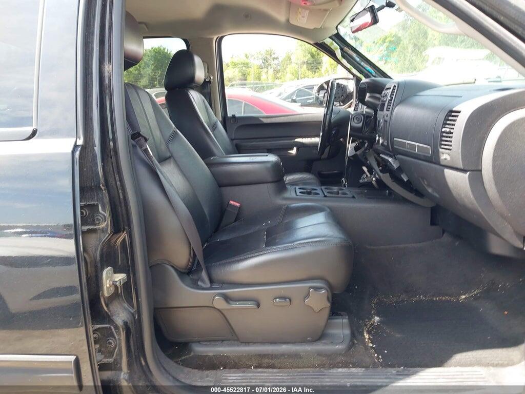 3GCPCSE07BG132018 2011 CHEVROLET SILVERADO 1500 photo no. 5