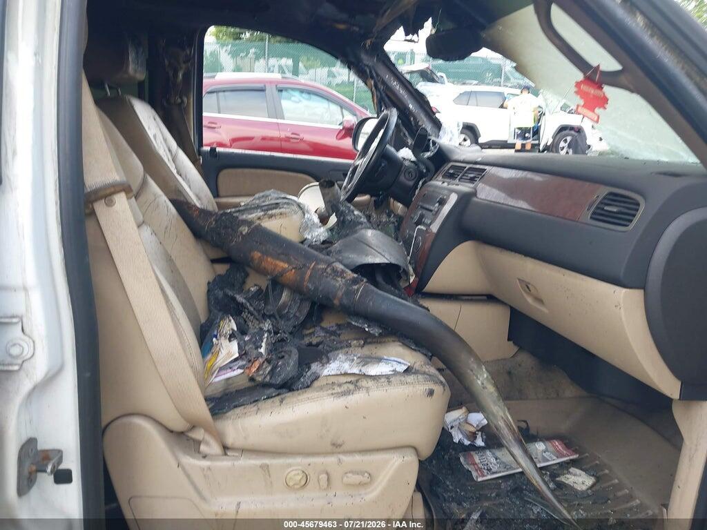 1GNFK16368J206805 2008 CHEVROLET SUBURBAN 1500 photo no. 5