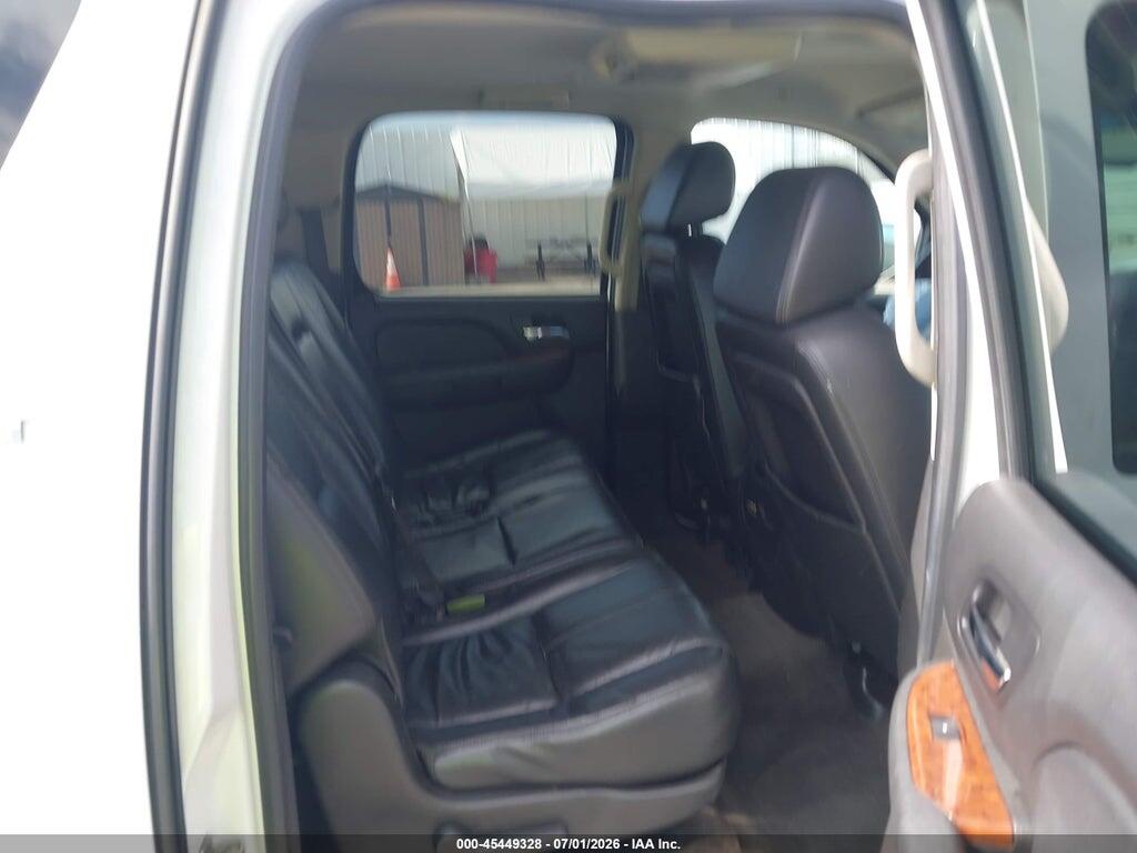 1GNFC16018R152222 2008 CHEVROLET SUBURBAN 1500 photo no. 8
