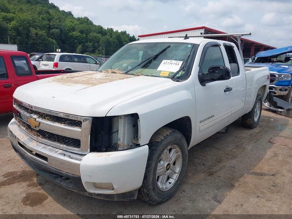 1GCSKSE32AZ270216 2010 CHEVROLET SILVERADO 1500 photo no. 2