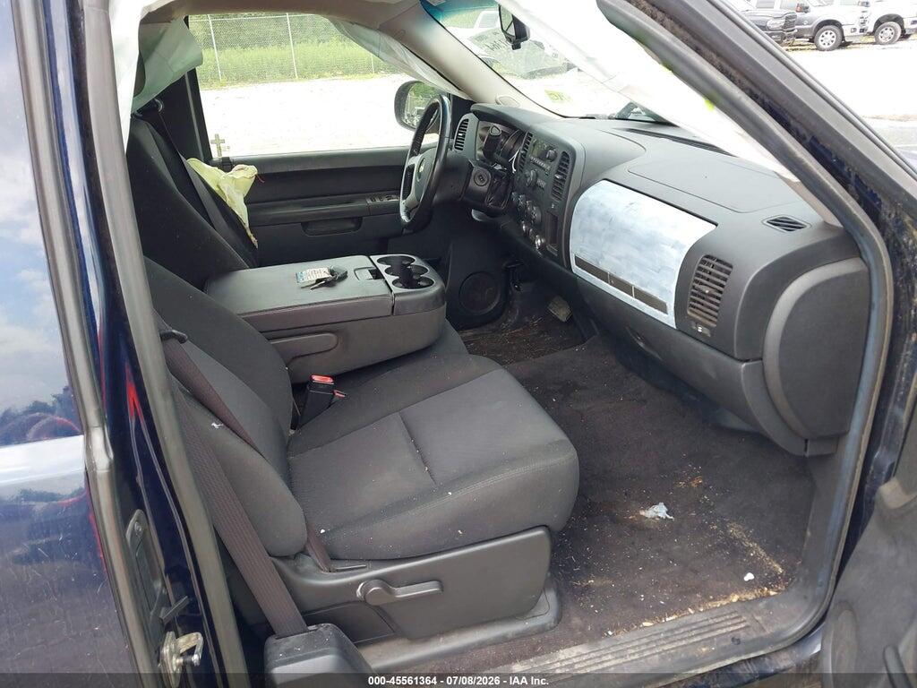 1GCSKSE36AZ270946 2010 CHEVROLET SILVERADO 1500 photo no. 5