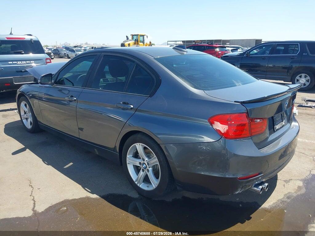 WBA3A5G54ENP32485 2014 BMW 328I photo no. 3