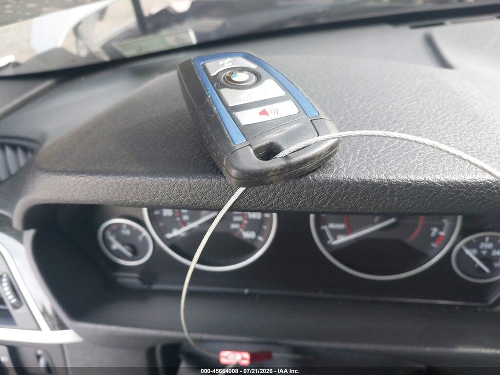 WBA3A9C52EF479612 2014 BMW 335I photo no. 11