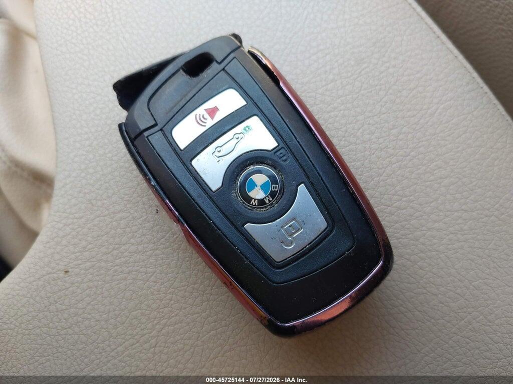 WBA8A9C59GK618215 2016 BMW 320I photo no. 11