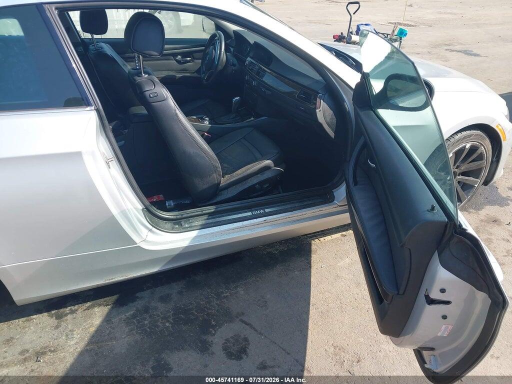 WBAKF9C53DE859964 2013 BMW 335I photo no. 5