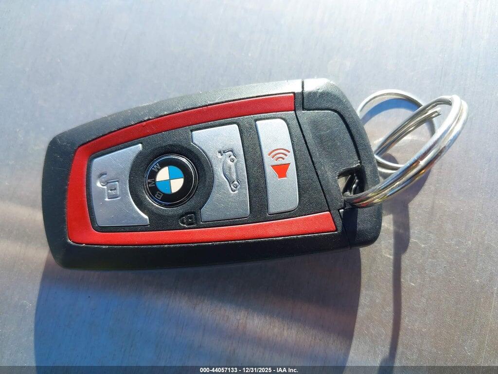 WBA3B9C55DF801137 2013 BMW 335I photo no. 11