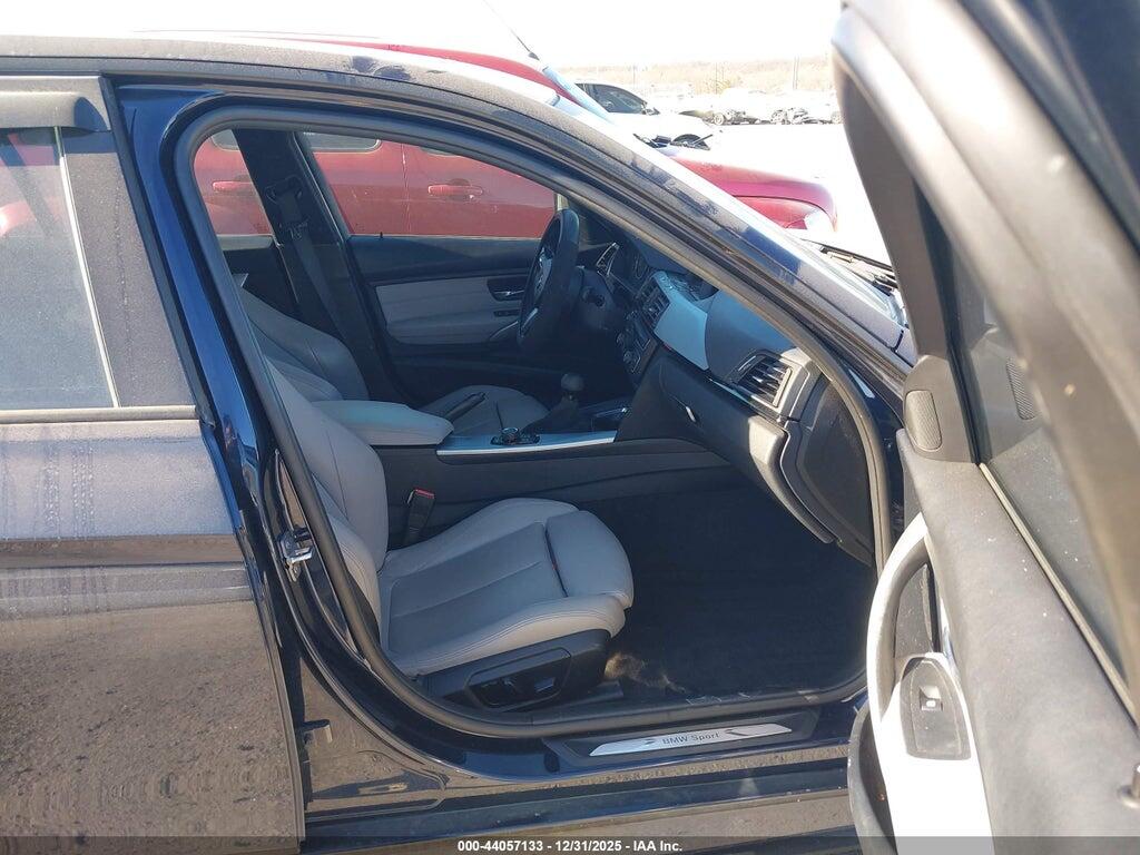 WBA3B9C55DF801137 2013 BMW 335I photo no. 5