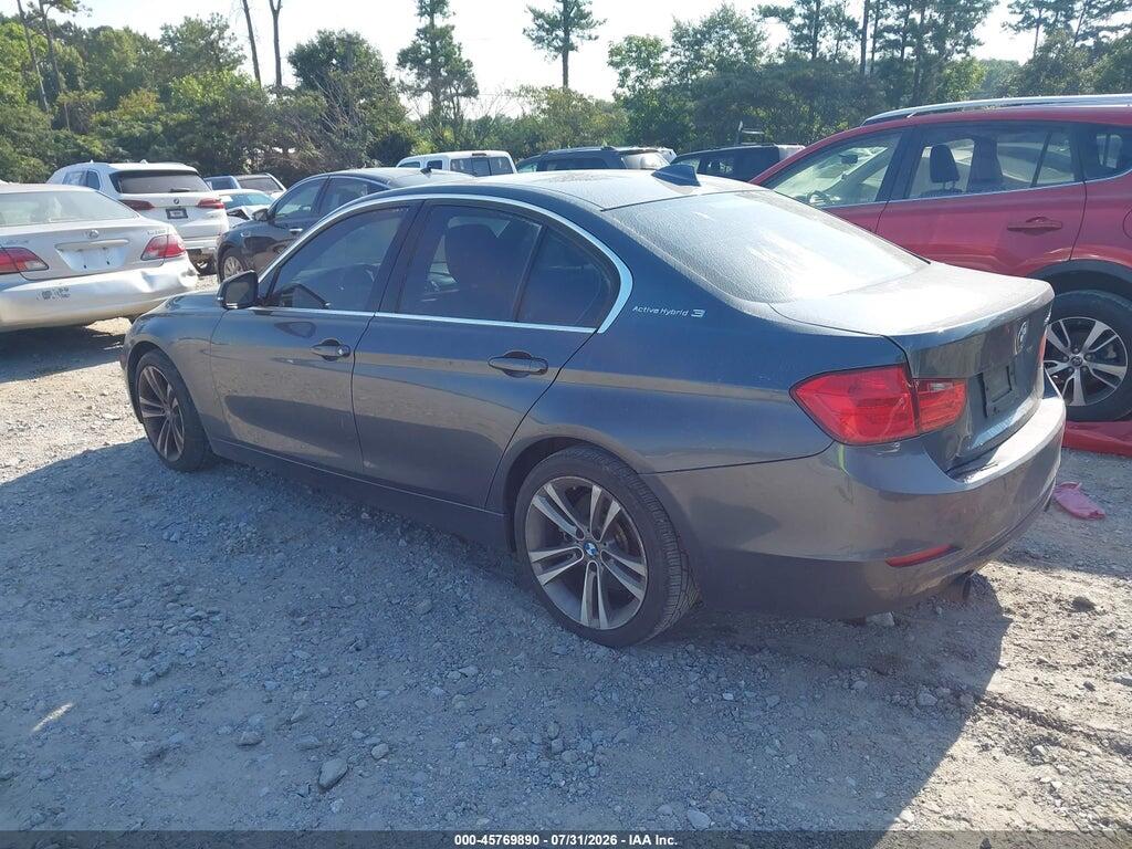 WBA3F9C57DF483820 2013 BMW ACTIVEHYBRID 3 photo no. 3