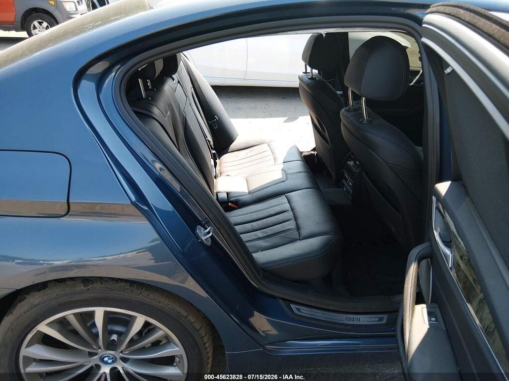 WBA33AG0XPCL96802 2023 BMW 530E photo no. 8