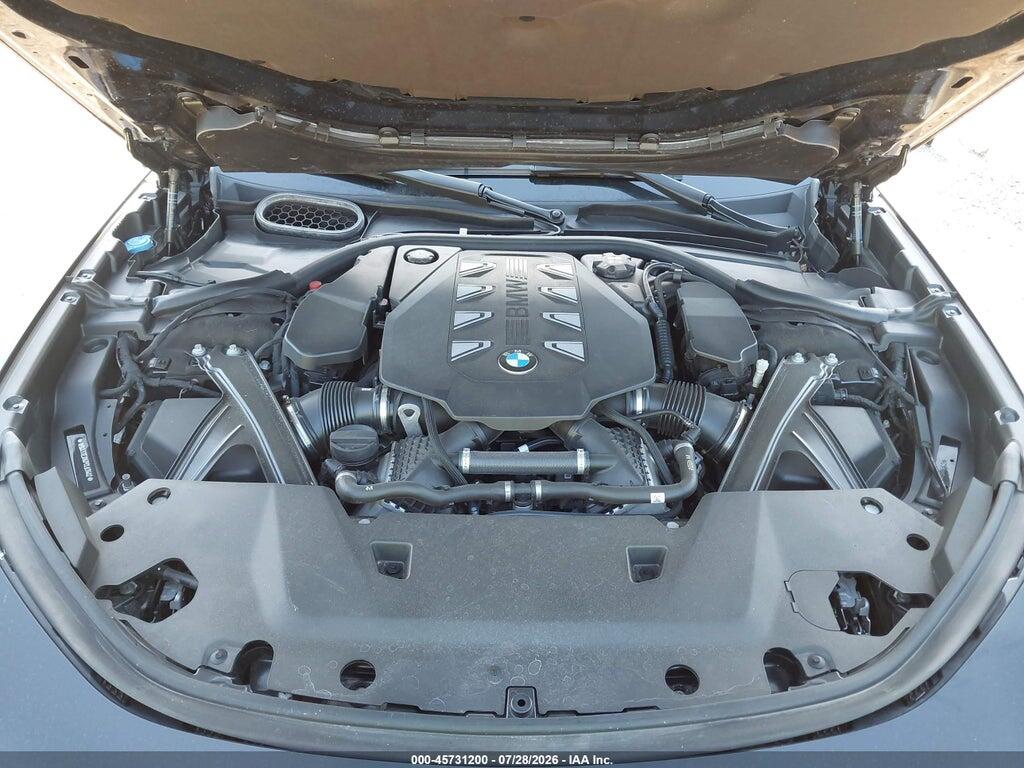 WBA33EJ05PCL83682 2023 BMW 760 photo no. 10