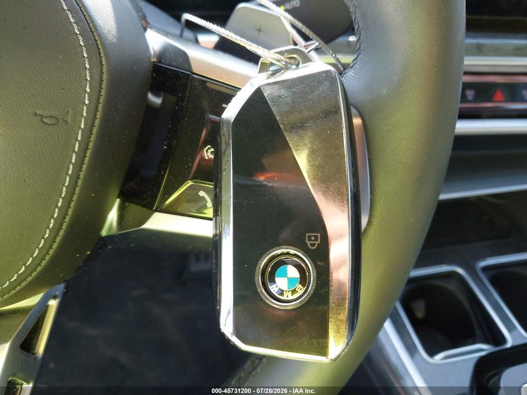 WBA33EJ05PCL83682 2023 BMW 760 photo no. 11