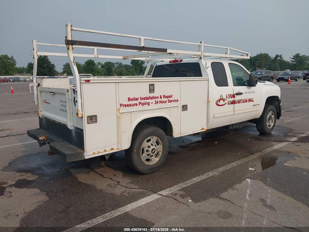 1GB2CXCL7BZ204697 2011 CHEVROLET SILVERADO 2500HD photo no. 4