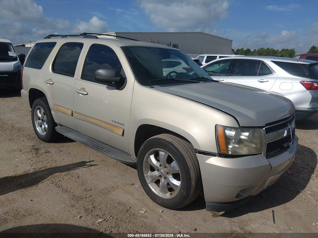 1GNSCAE07BR372391 2011 CHEVROLET TAHOE photo no. 1