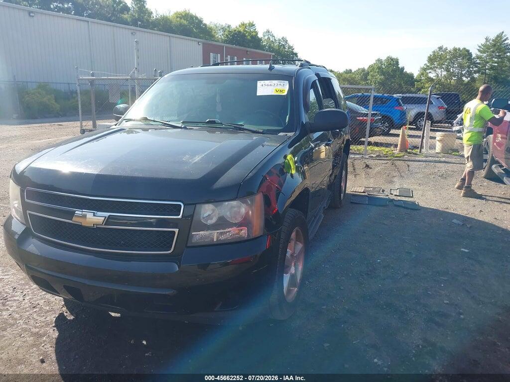 1GNSKAE02BR248368 2011 CHEVROLET TAHOE photo no. 2