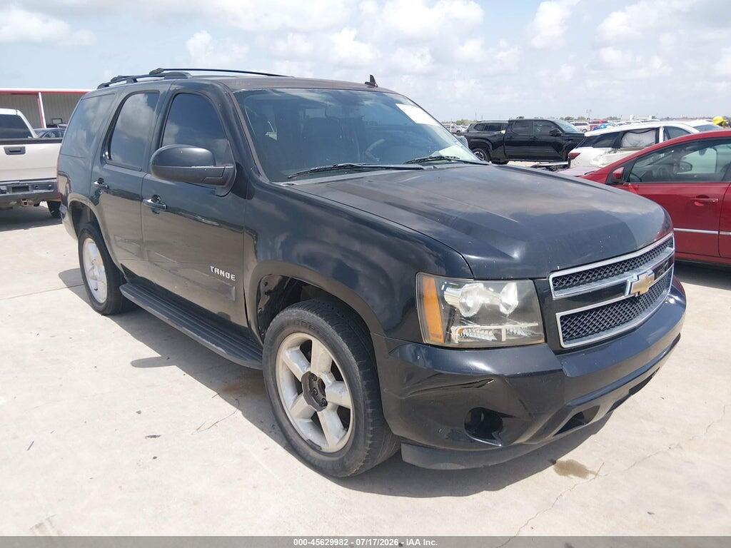 1GNSCAE07BR330951 2011 CHEVROLET TAHOE photo no. 1