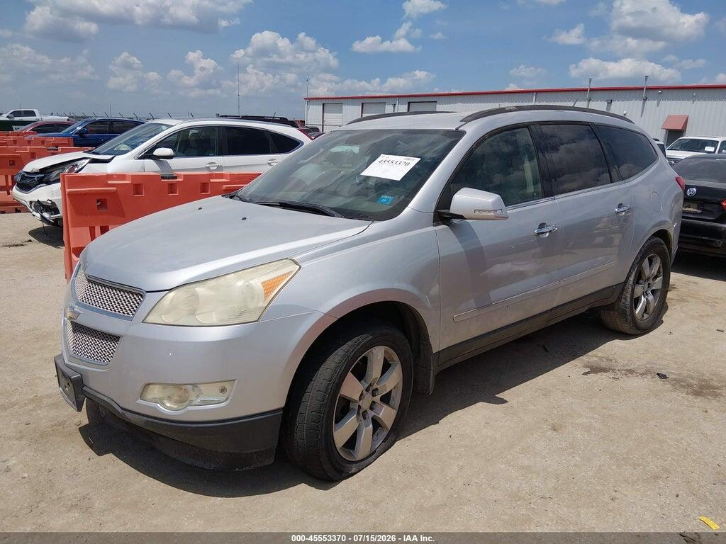 1GNKVLED2BJ118028 2011 CHEVROLET TRAVERSE photo no. 2