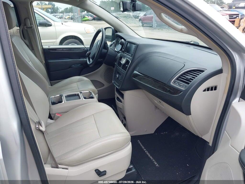 2A4RR8DG3BR651094 2011 CHRYSLER TOWN & COUNTRY photo no. 5
