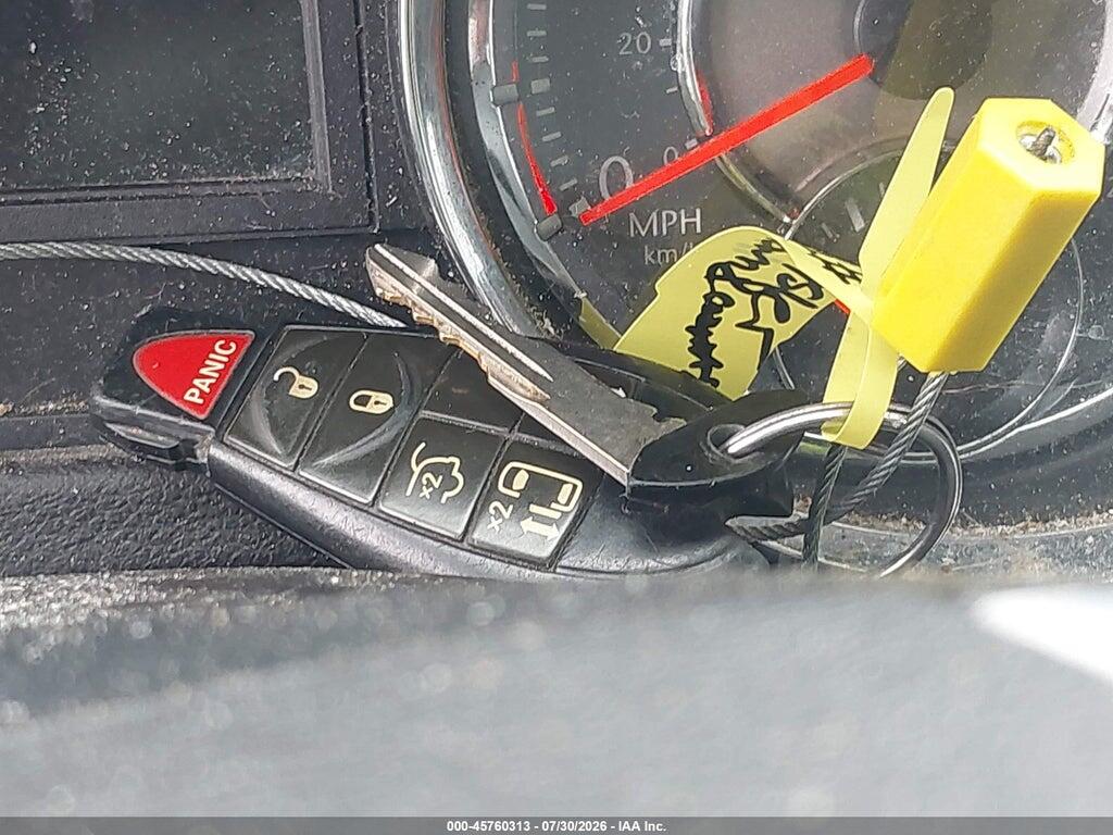 2A4RR5DG1BR638357 2011 CHRYSLER TOWN & COUNTRY photo no. 11