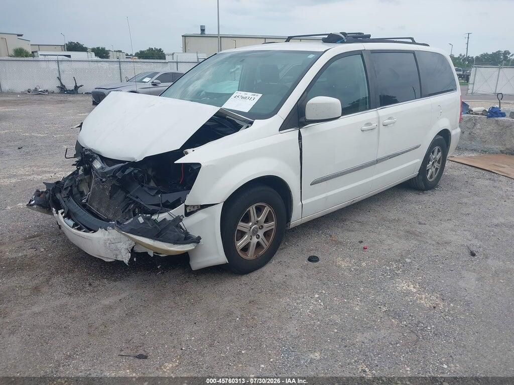 2A4RR5DG1BR638357 2011 CHRYSLER TOWN & COUNTRY photo no. 2