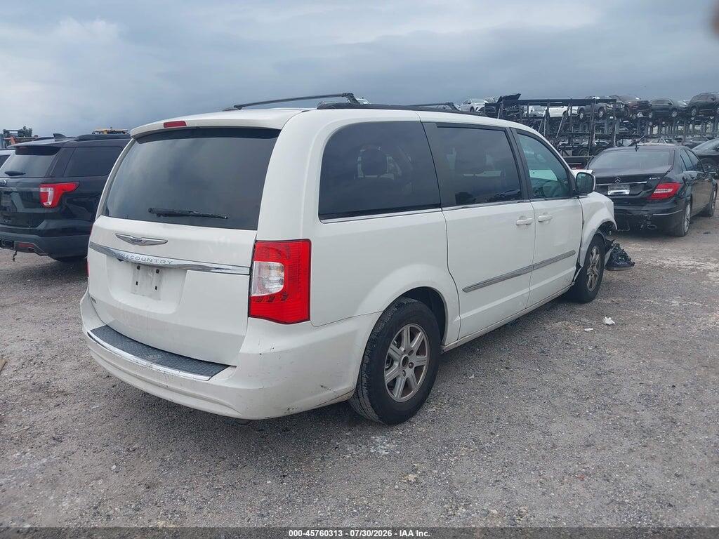 2A4RR5DG1BR638357 2011 CHRYSLER TOWN & COUNTRY photo no. 4
