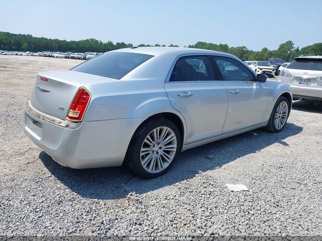 2C3CA5CG9BH614063 2011 CHRYSLER 300 photo no. 4