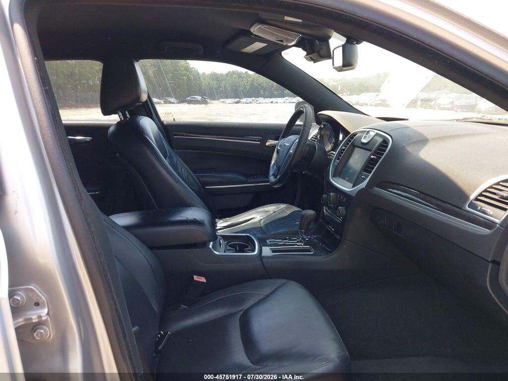 2C3CA5CG9BH614063 2011 CHRYSLER 300 photo no. 5