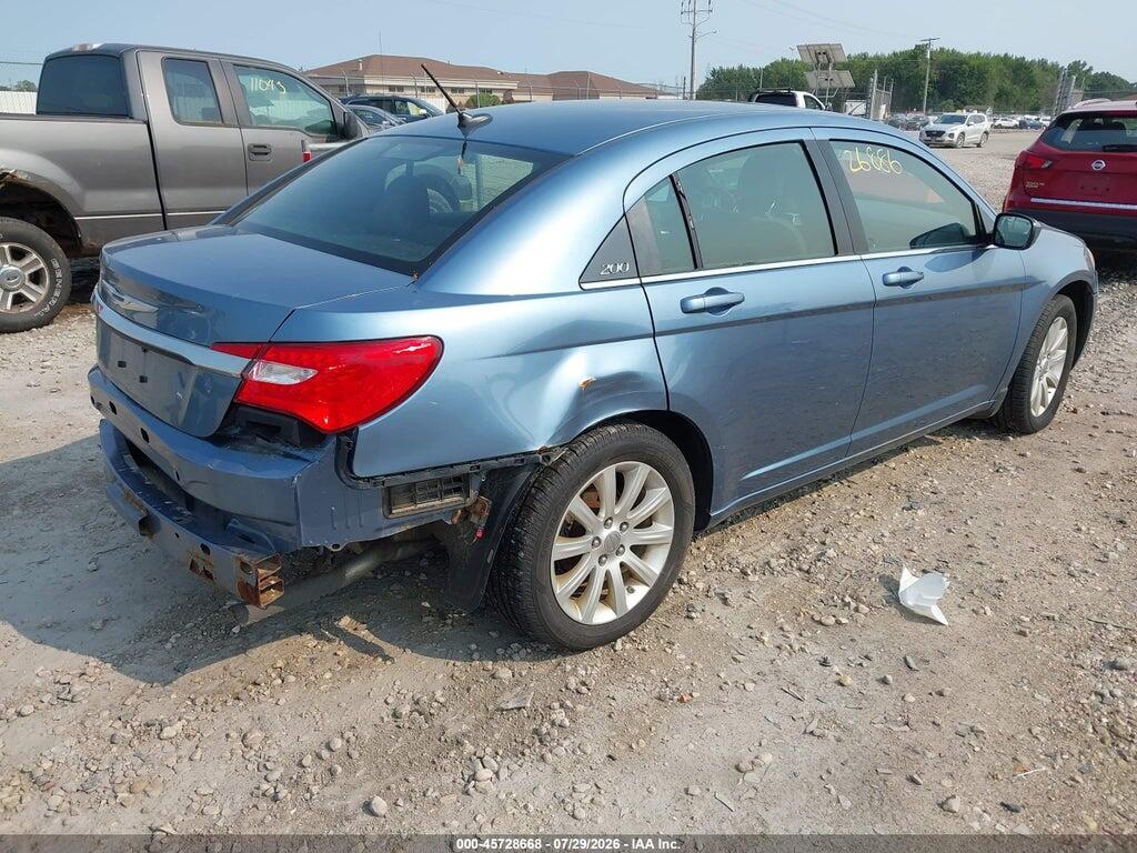1C3BC1FB5BN569287 2011 CHRYSLER 200 photo no. 4