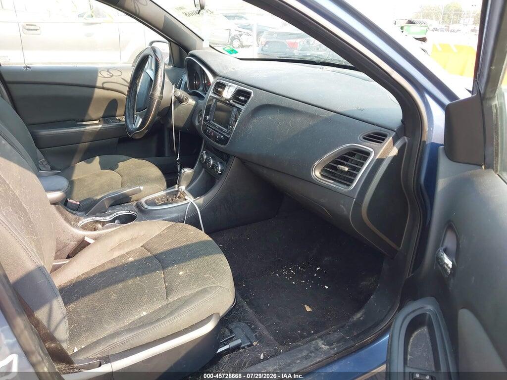1C3BC1FB5BN569287 2011 CHRYSLER 200 photo no. 5