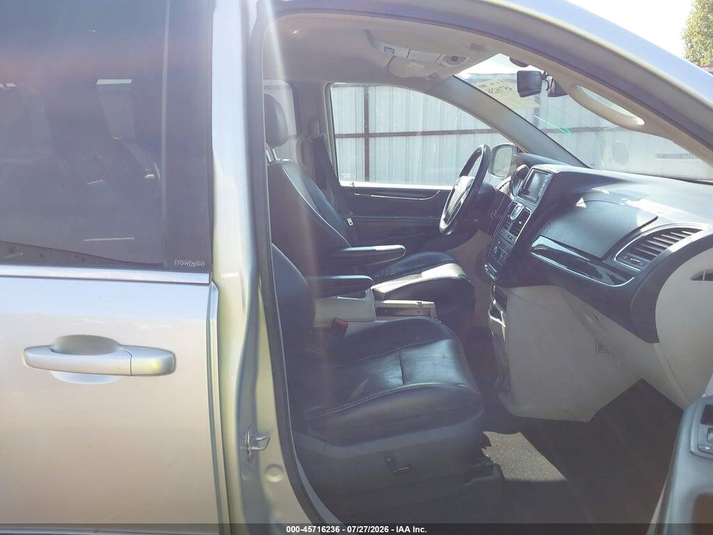 2A4RR8DG2BR705842 2011 CHRYSLER TOWN & COUNTRY photo no. 5