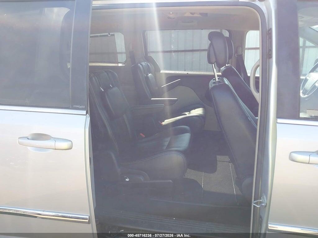 2A4RR8DG2BR705842 2011 CHRYSLER TOWN & COUNTRY photo no. 8