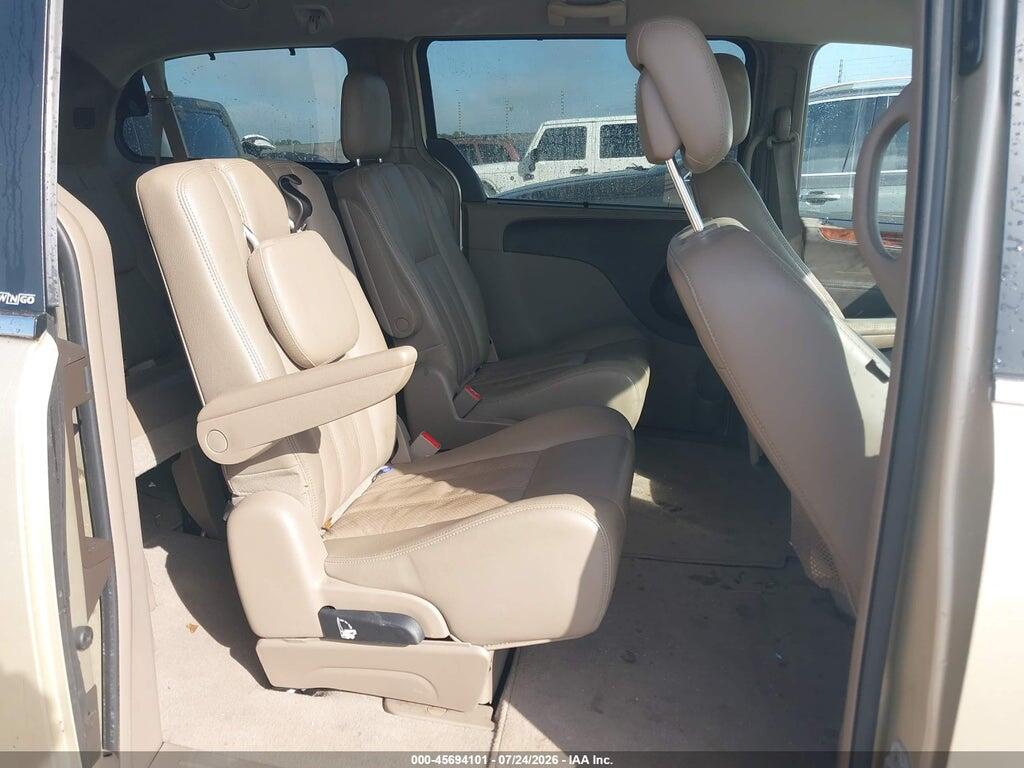 2A4RR8DG5BR758129 2011 CHRYSLER TOWN & COUNTRY photo no. 8