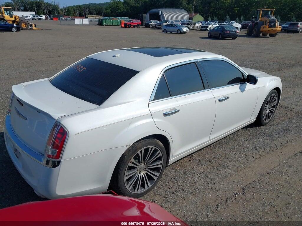 2C3CA6CT9BH559701 2011 CHRYSLER 300C photo no. 4