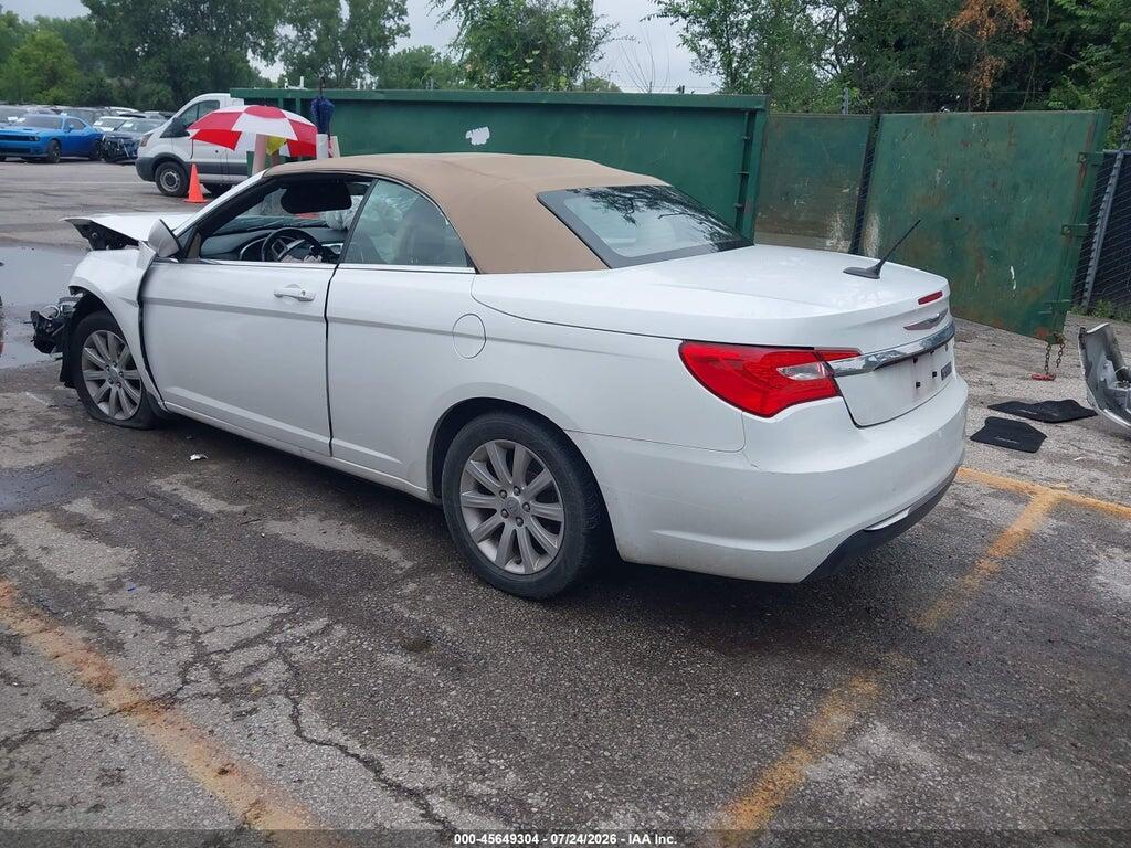 1C3BC2EB0BN549777 2011 CHRYSLER 200 photo no. 3