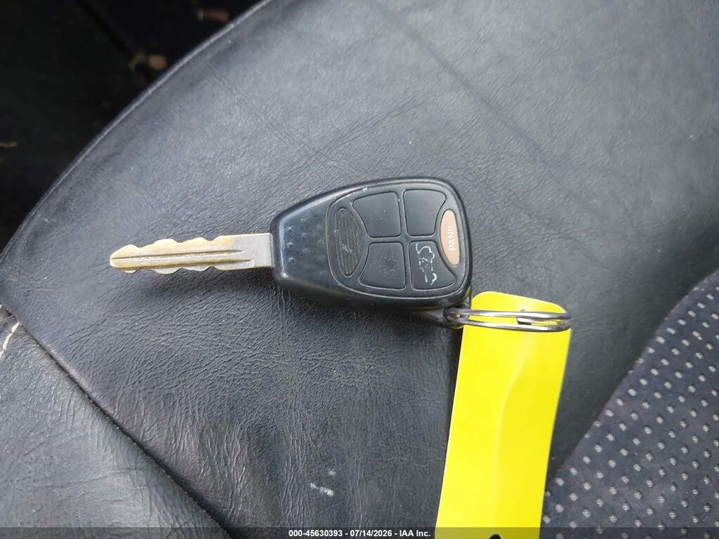 1C3BC8FGXBN567586 2011 CHRYSLER 200 photo no. 10