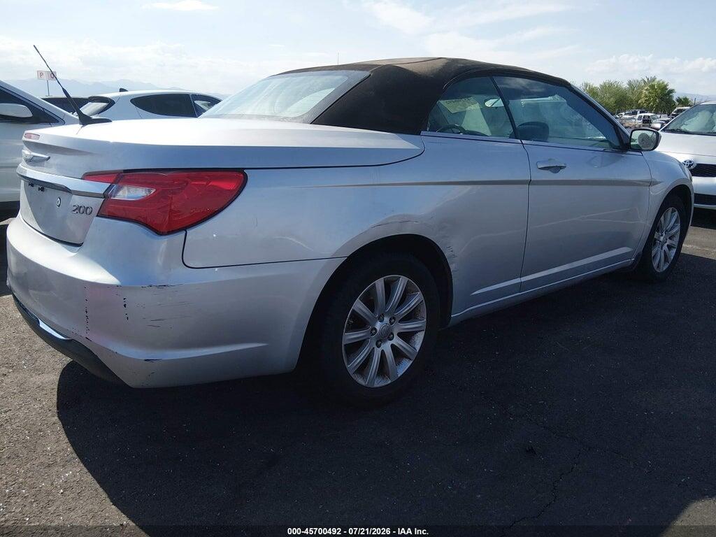 1C3BC2EB5BN532487 2011 CHRYSLER 200 photo no. 4