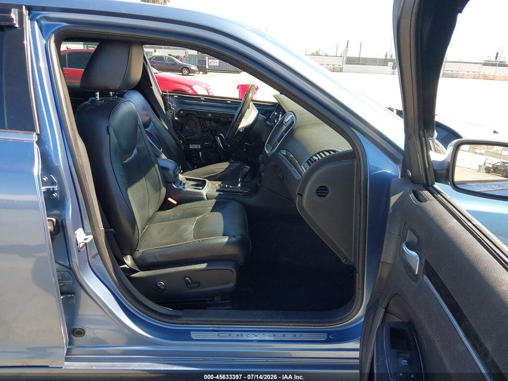 2C3CA6CT5BH547755 2011 CHRYSLER 300C photo no. 5