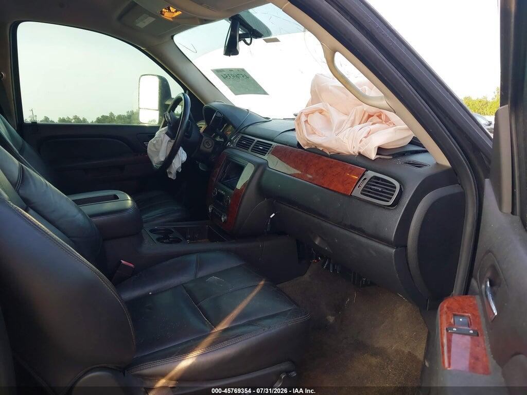 1GNMCBE39AR246685 2010 CHEVROLET TAHOE photo no. 5