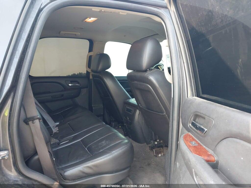 1GNMCBE39AR246685 2010 CHEVROLET TAHOE photo no. 8