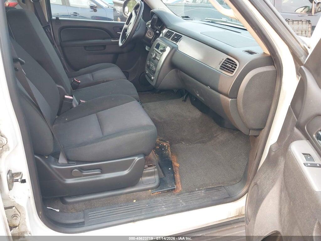 1GNUKAE03AR218528 2010 CHEVROLET TAHOE photo no. 5