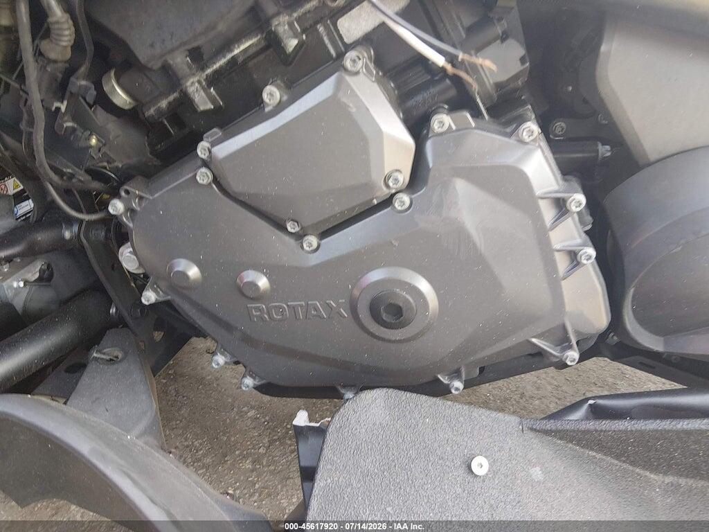 2BXREDD22KV001338 2019 CAN-AM SPYDER ROADSTER photo no. 9