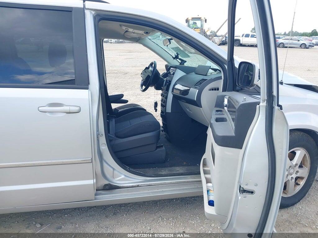 2D4RN5D16AR119965 2010 DODGE GRAND CARAVAN photo no. 5
