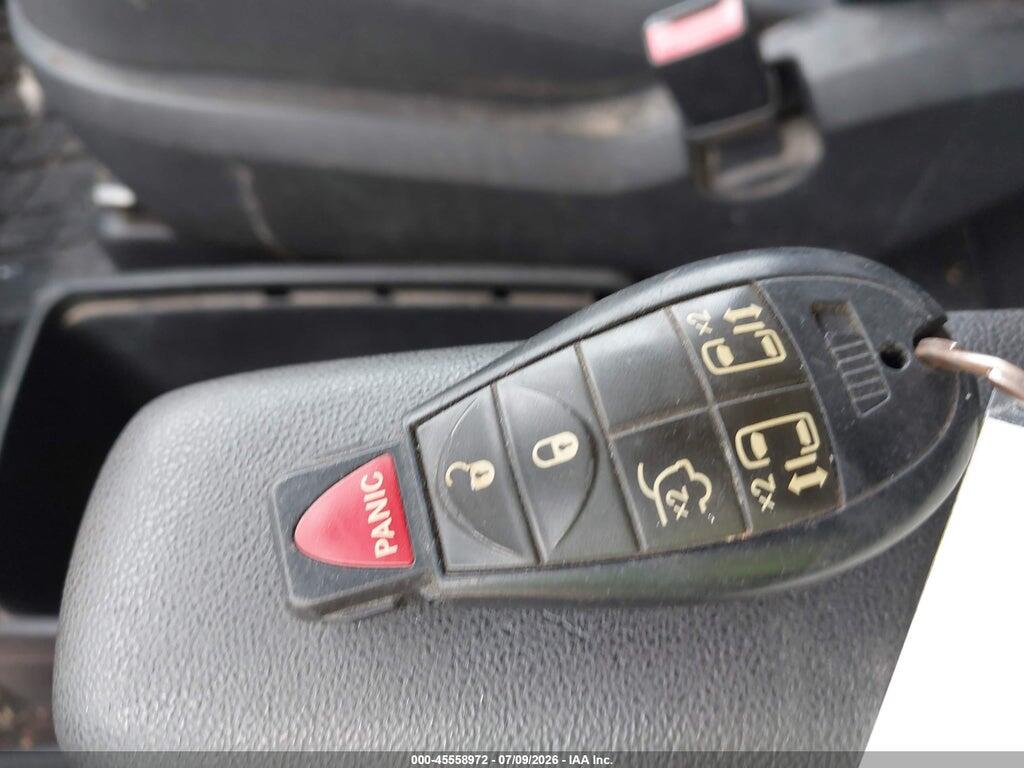 2D4RN5D11AR262175 2010 DODGE GRAND CARAVAN photo no. 11