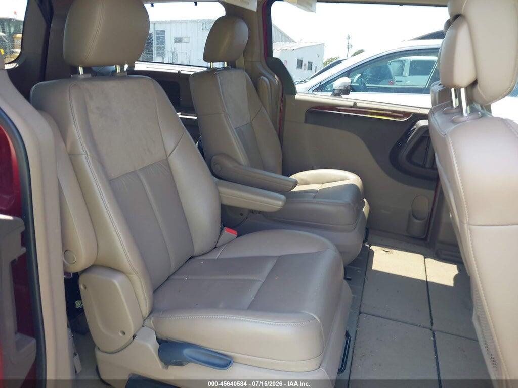 2A4RR6DG3BR749403 2011 CHRYSLER TOWN & COUNTRY photo no. 8